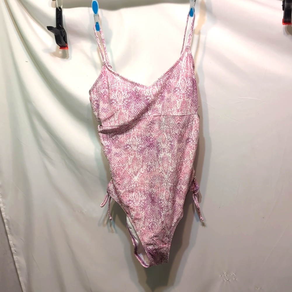 Salt & Cove mauve pink 1 piece swimsuit adjustable straps size large NWT